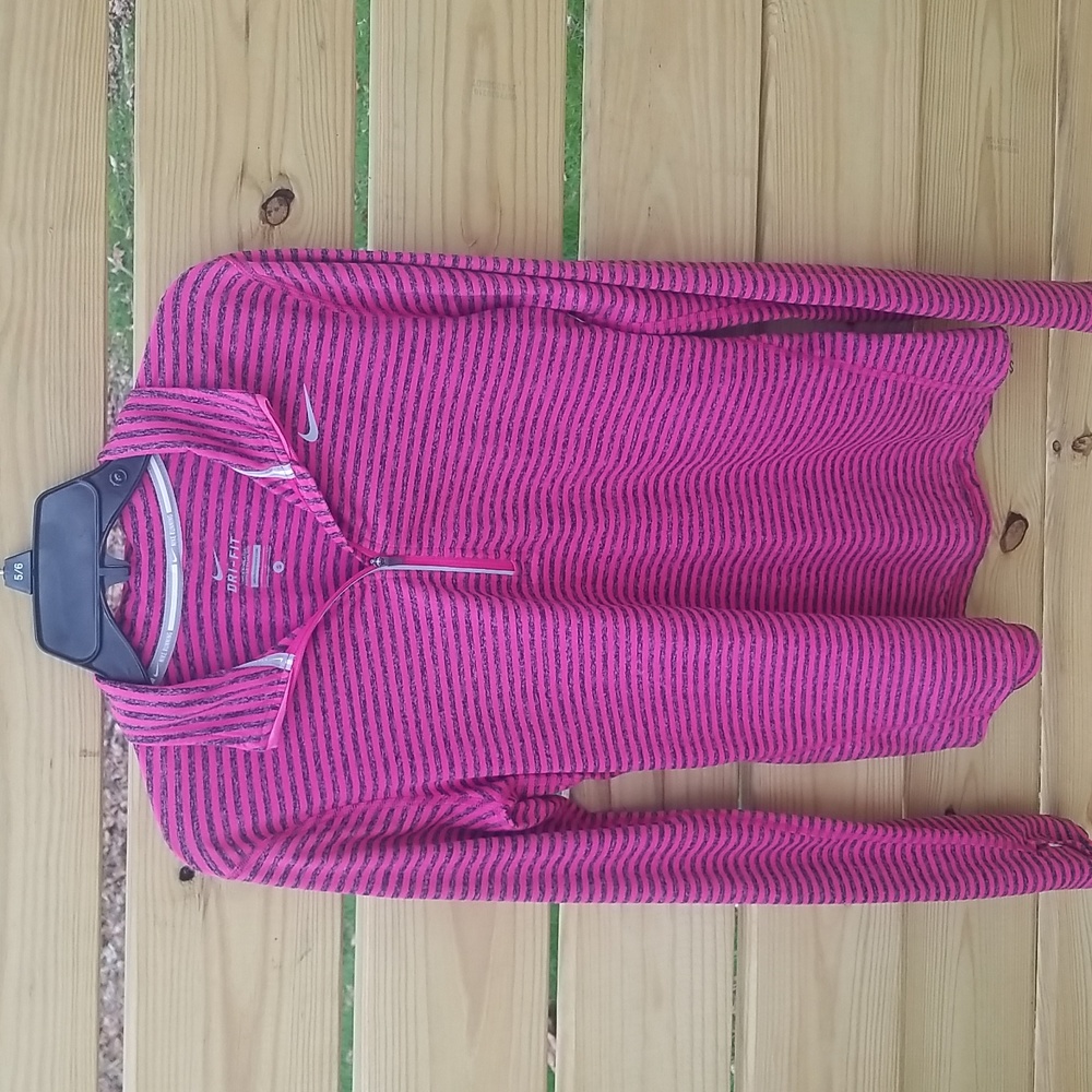 Nike half zip light pullover Size S EUC